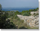 other side of the island.jpg (92350 bytes)